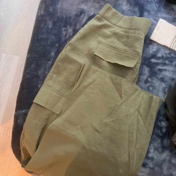26R Drapey Tailored Cargo Pant - Picture 5 of 7